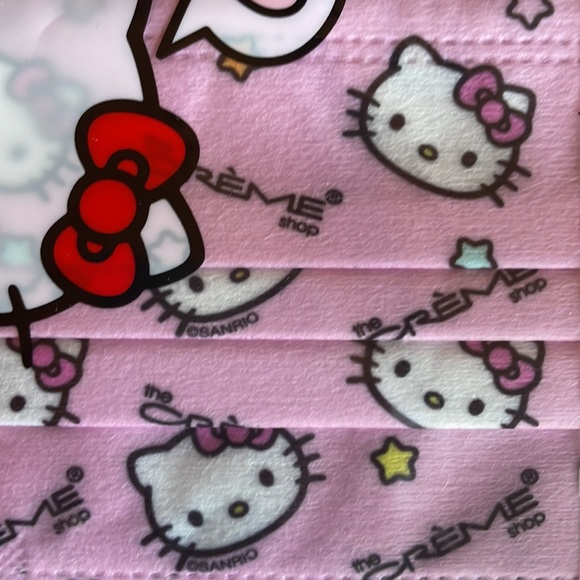 NWT The Crème Shop x hello kitty 3 ply disposable adult masks - Picture 1 of 9